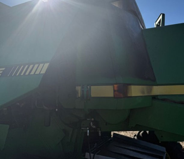 1994 John Deere 9500 Combine - Image 7