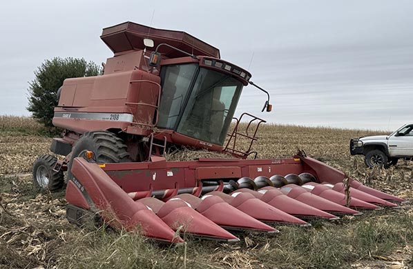 1996 CASE IH 2188 Combine - Image 5