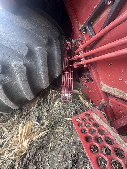 1996 CASE IH 2188 Combine - Image 6