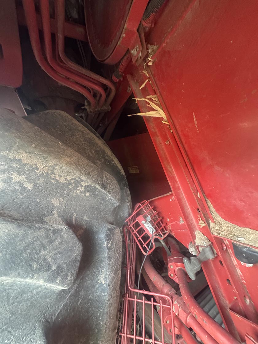 1996 CASE IH 2188 Combine - Image 8