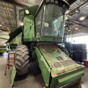 1996 John Deere 9500 Combine