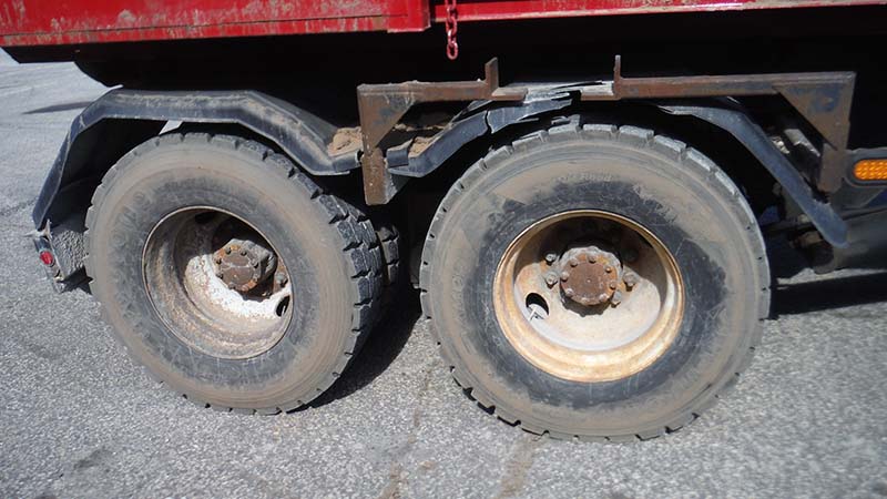 1996 Mack RD688S Roll-off Dump Truck - Image 15