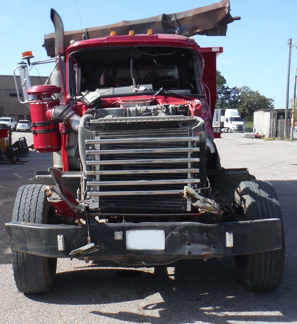 1996 Mack RD688S Roll-off Dump Truck - Image 2