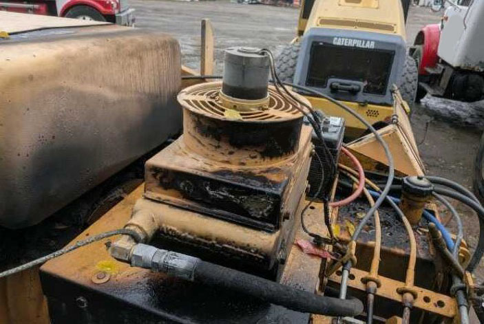 1998 LeeBoy 8000 Paver - Image 10