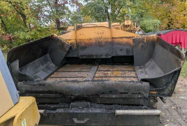 1998 LeeBoy 8000 Paver - Image 2