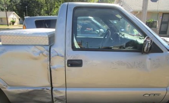 1999 Chevrolet S-10 - Image 12