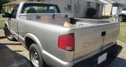 1999 Chevrolet S-10 - Image 2
