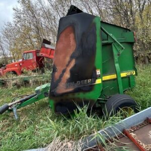 2001 John Deere 567 Round Baler