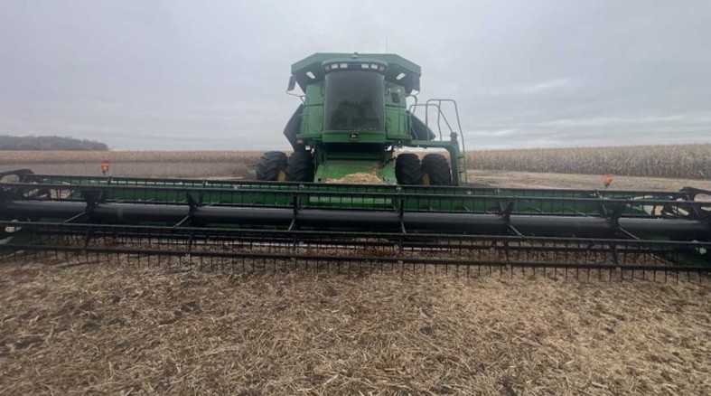 2001 John Deere 9750 STS Combine - Image 12