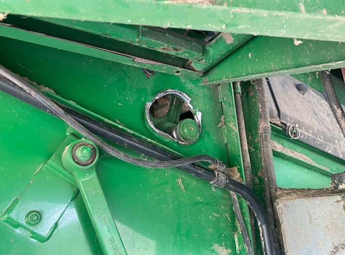 2003 John Deere 9660 STS Combine - Image 7