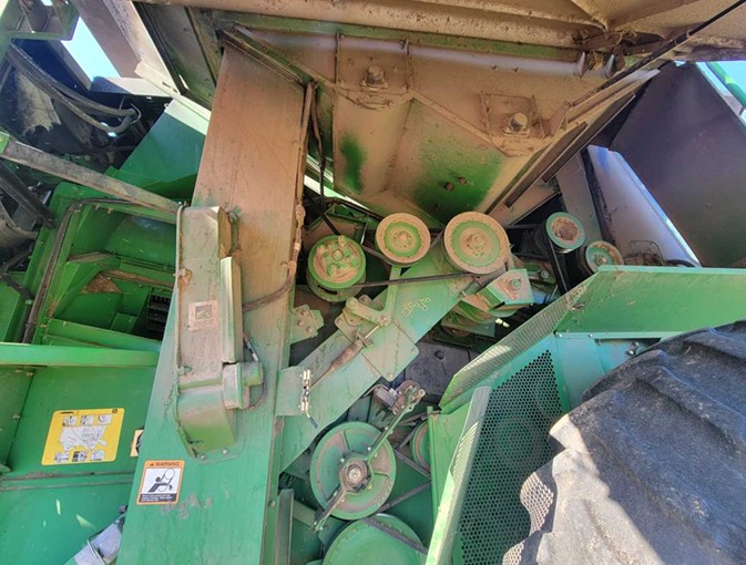 2003 John Deere 9750 STS Combine - Image 14