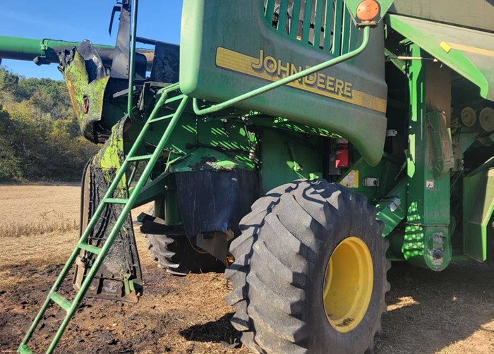 2003 John Deere 9750 STS Combine - Image 5
