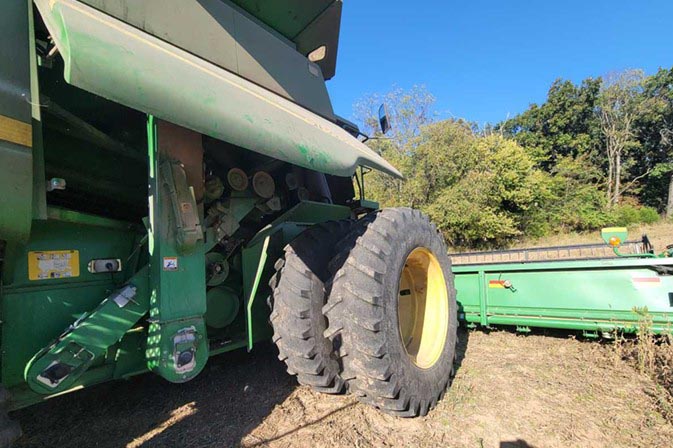2003 John Deere 9750 STS Combine - Image 6