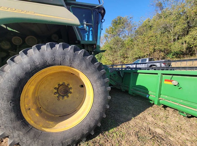 2003 John Deere 9750 STS Combine - Image 8