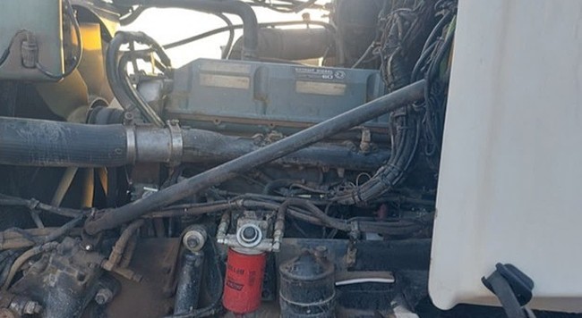 2004 Western Star 4900 Grapple Truck - Image 14