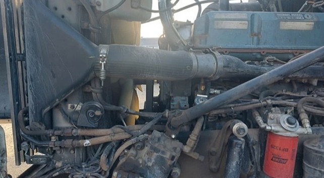 2004 Western Star 4900 Grapple Truck - Image 16