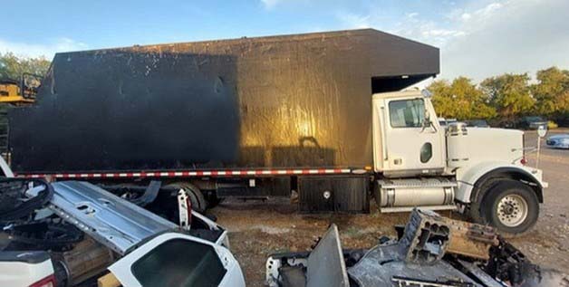 2004 Western Star 4900 Grapple Truck - Image 8