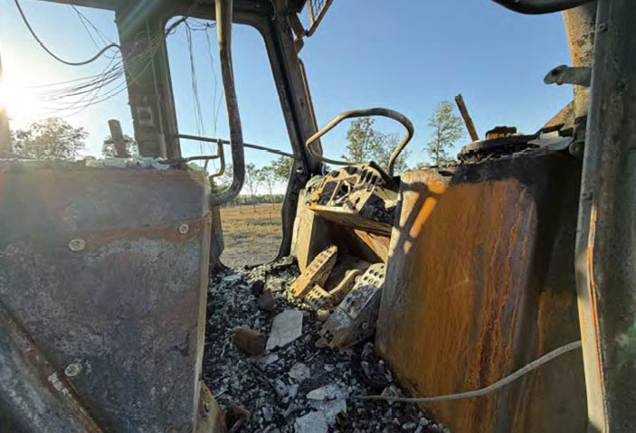 2004 Caterpillar 953C Crawler Loader - Image 24