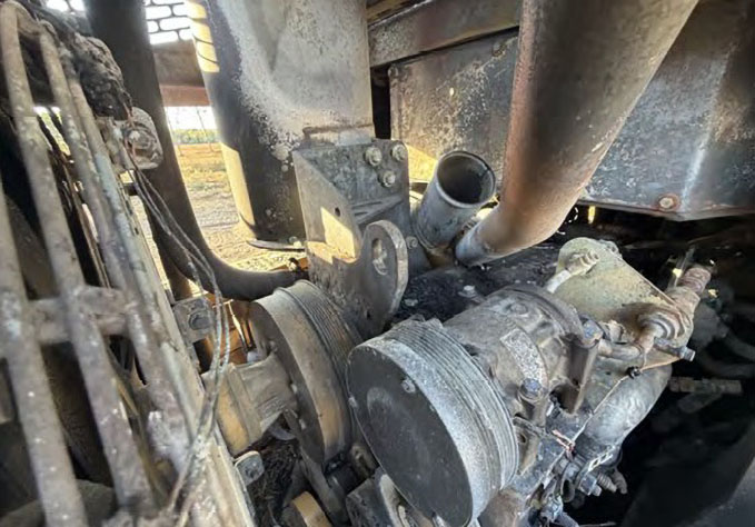 2004 Caterpillar 953C Crawler Loader - Image 31