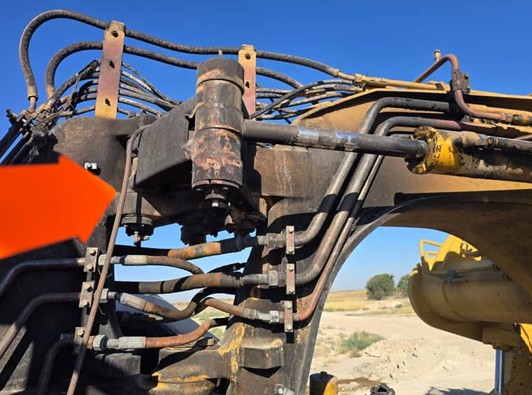 2005 Caterpillar 615C Motor Scraper - Image 23