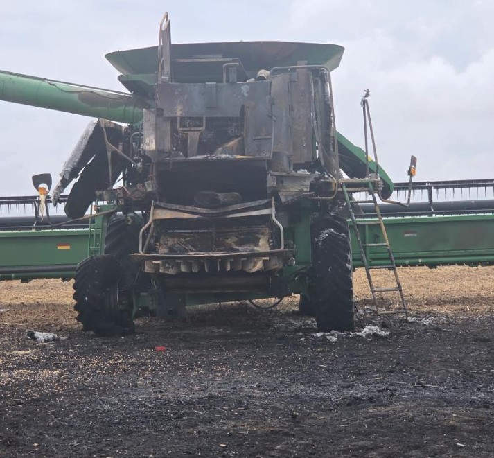 2005 John Deere 9760 STS Combine - Image 5
