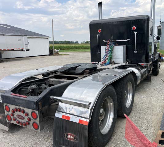2005 Peterbilt 379 - Image 4