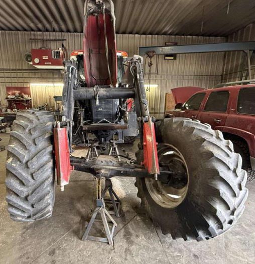 2006 CASE IH MXU125 Tractor - Image 2