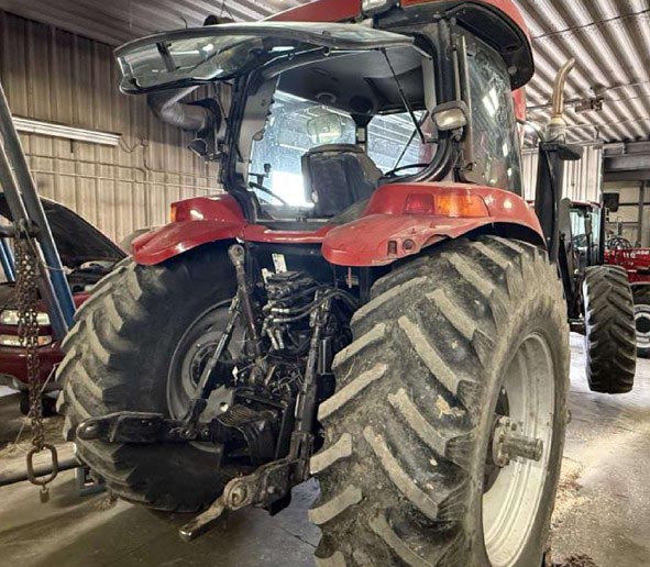 2006 CASE IH MXU125 Tractor - Image 3
