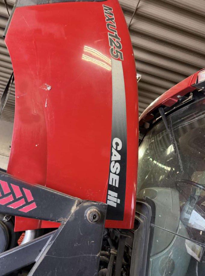 2006 CASE IH MXU125 Tractor - Image 4