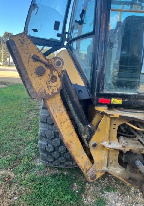 2006 Caterpillar 420E Backhoe - Image 16