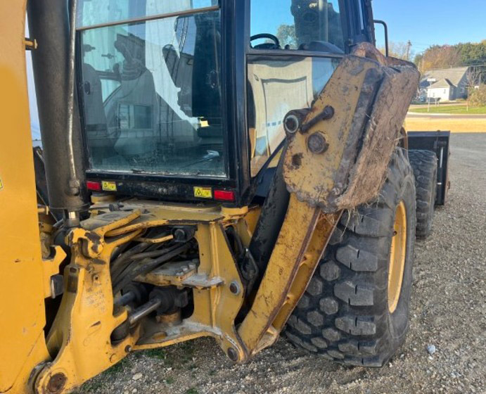 2006 Caterpillar 420E Backhoe - Image 7
