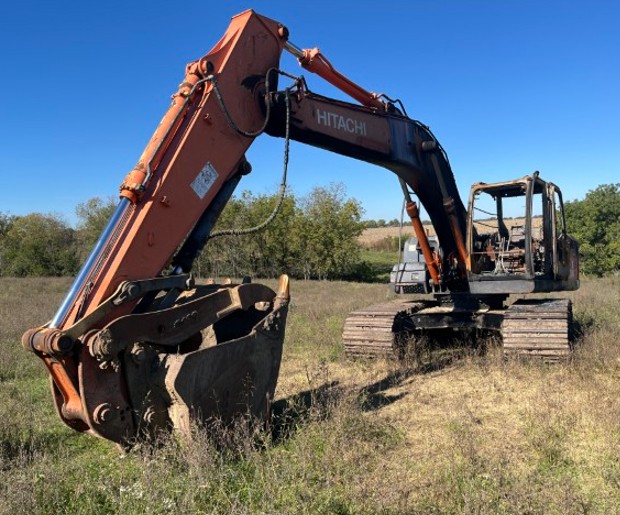2006 Hitachi ZX200LC-3 Excavator