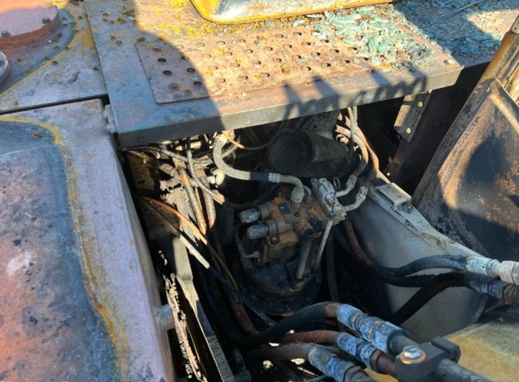 2006 Hitachi ZX200LC-3 Excavator - Image 26