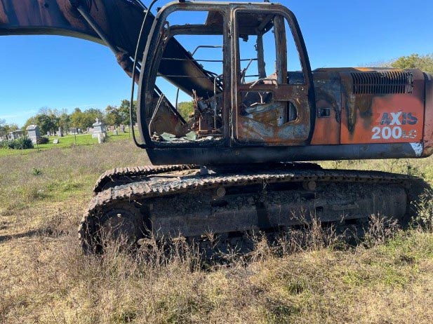 2006 Hitachi ZX200LC-3 Excavator - Image 3