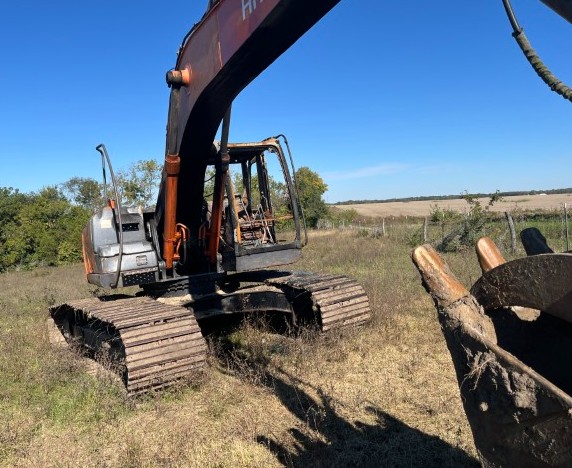 2006 Hitachi ZX200LC-3 Excavator - Image 9