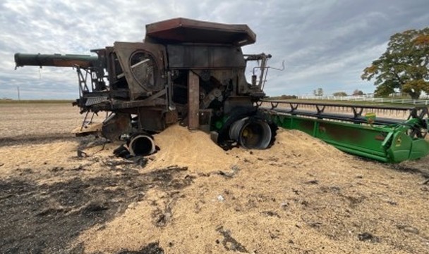 2006 John Deere 9670 STS Combine - Image 2