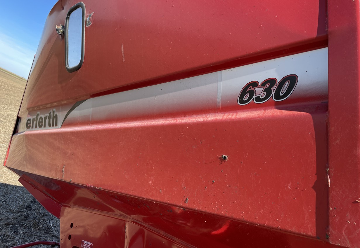 2006 Unverferth 630 Gravity Wagon - Image 7