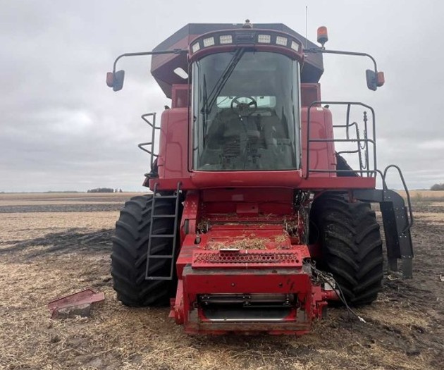2006 CASE IH 2588 Combine