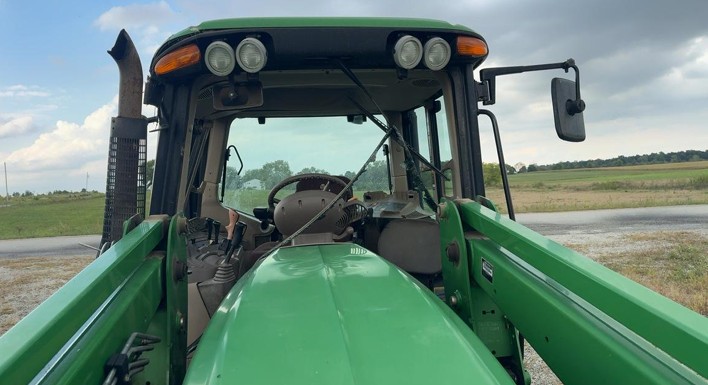 2007 John Deere 6430 Tractor - Image 10