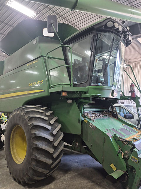 2008 John Deere 9670 STS Combine - Image 4