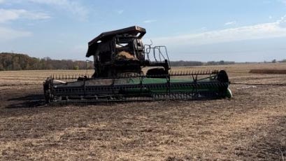 2008 John Deere 9770 Combine/John Deere RD30F Hydraflex Header - Image 12