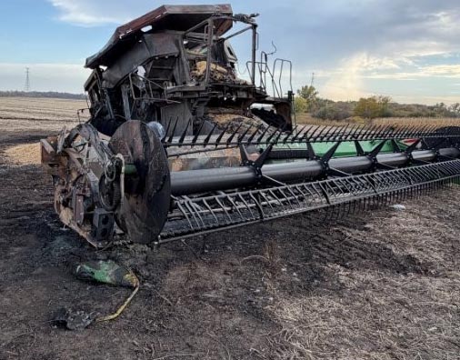 2008 John Deere 9770 Combine/John Deere RD30F Hydraflex Header - Image 6
