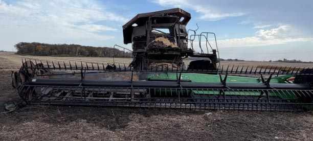 2008 John Deere 9770 Combine/John Deere RD30F Hydraflex Header - Image 7