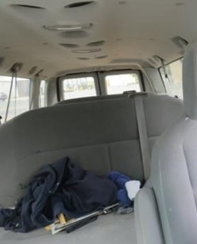 2009 Ford E-350 Econoline Van - Image 16