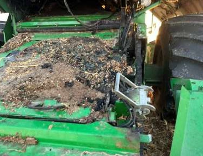 2009 John Deere 9670 STS Combine - Image 10