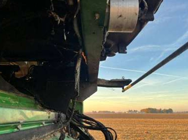 2009 John Deere 9670 STS Combine - Image 19