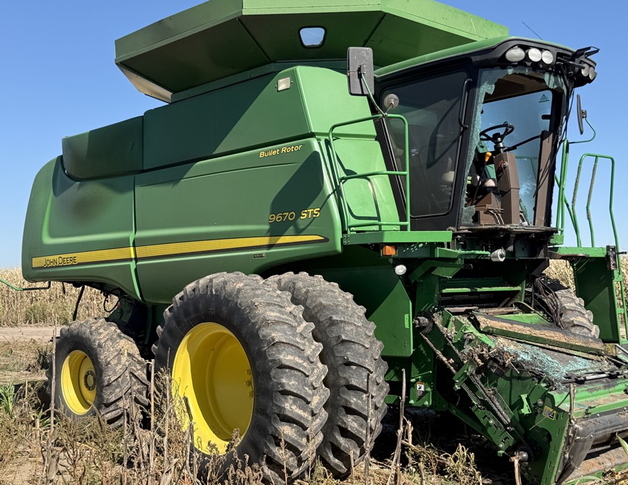 2009 John Deere 9670 STS Combine - Image 3