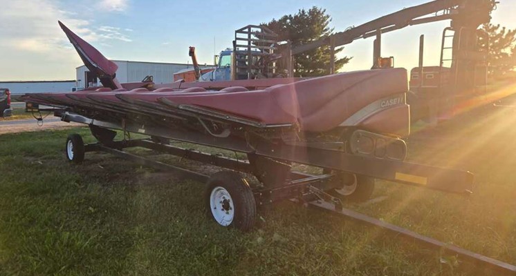 2010 CASE IH 3208 Corn Header