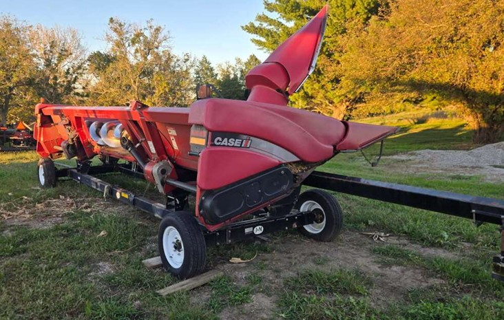2010 CASE IH 3208 Corn Header - Image 3