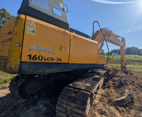 2010 Hyundai Robex 160LCD-7A Excavator - Image 2